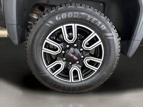 Used 2023 GMC Sierra 2500 AT4 w/ Gooseneck/5TH Wheel Package image 36