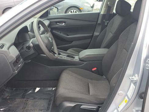 Used 2024 Honda Accord LX image 27