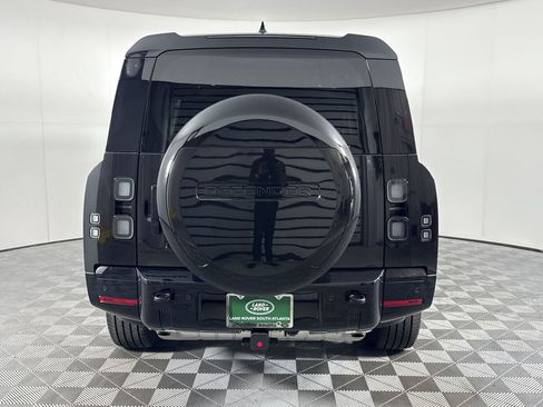 New 2026 Land Rover Defender 130 X-Dynamic SE AWD/4WD image 11