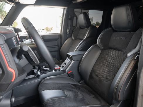 Used 2025 Ford Bronco Raptor AWD/4WD image 21