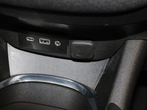 Used 2023 Chevrolet Malibu LT image 38