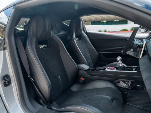 New 2025 Lotus Emira image 39