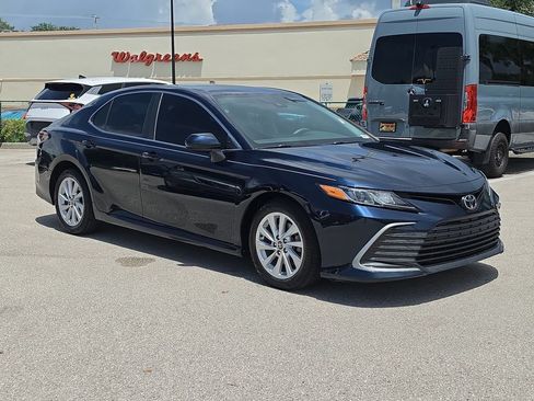 Used 2021 Toyota Camry LE FWD image 3