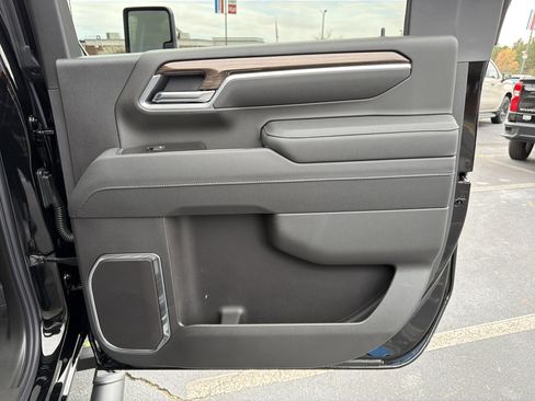 New 2026 Chevrolet Silverado 2500 LT image 16