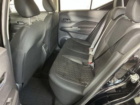 Used 2023 Nissan Kicks SV FWD image 12