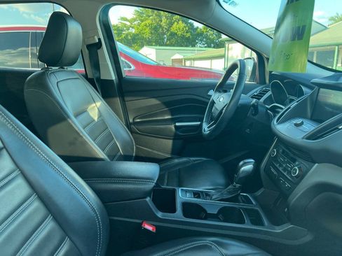 Used 2019 Ford Escape SEL AWD/4WD image 9