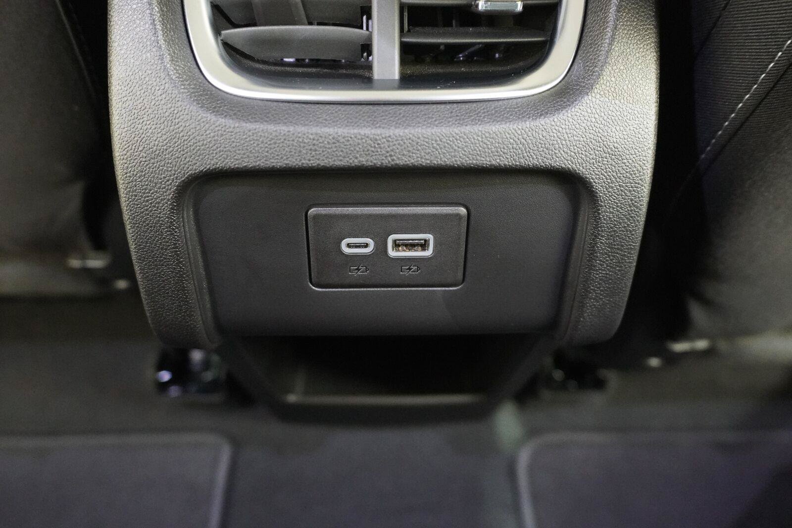 Used 2024 Chevrolet Blazer LT w/ Convenience Package FWD image 13