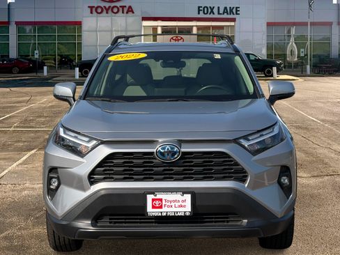 Used 2022 Toyota RAV4 XLE Premium AWD/4WD image 8