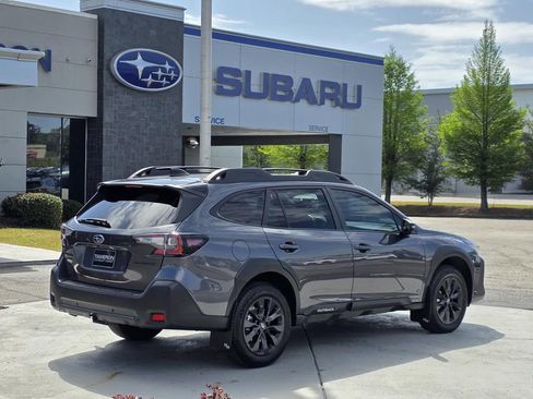 Used 2025 Subaru Outback Onyx Edition w/ Popular Package #2 AWD/4WD image 5