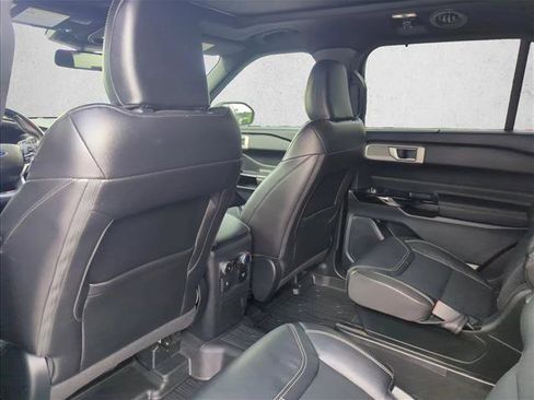 Used 2024 Ford Explorer ST w/ Equipment Group 401A AWD/4WD image 18
