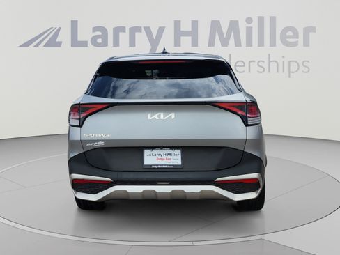 Used 2023 Kia Sportage LX FWD image 4