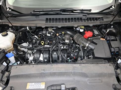 Used 2022 Ford Edge Titanium w/ Equipment Group 301A image 22