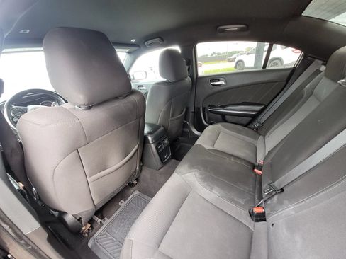 Used 2022 Dodge Charger SXT RWD image 6