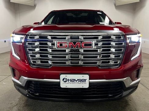 New 2026 GMC Acadia Denali w/ Super Cruise Package AWD/4WD image 8