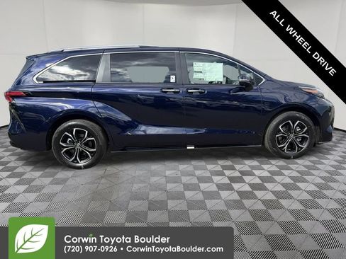 Used 2026 Toyota Sienna Platinum AWD/4WD image 9
