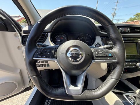 Used 2019 Nissan Rogue Sport SL w/ Premium Package AWD/4WD image 9