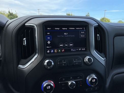 Used 2023 GMC Sierra 3500 Denali w/ Denali Ultimate Package AWD/4WD image 22