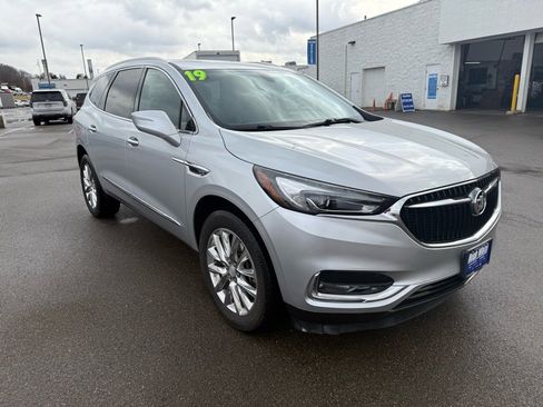 Used 2019 Buick Enclave Essence w/ Trailering Package, 5000 lbs. image 2