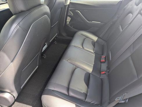 Used 2020 Tesla Model 3 Standard Range Plus RWD image 19