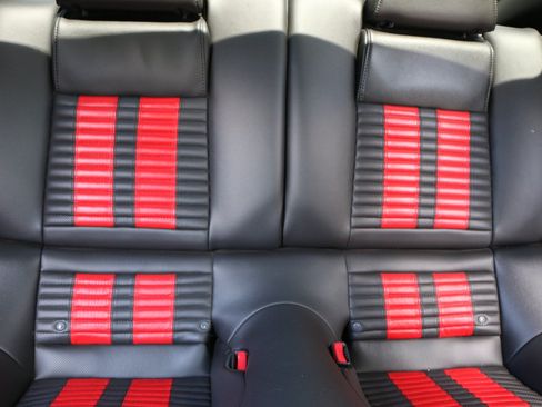 Used 2012 Ford Mustang Shelby GT500 w/ SVT Performance Pkg RWD image 28