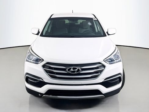 Used 2018 Hyundai Santa Fe Sport image 2