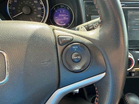 Used 2018 Honda Fit Sport image 12