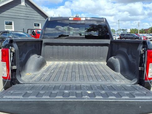 Used 2022 RAM 1500 Big Horn AWD/4WD image 18