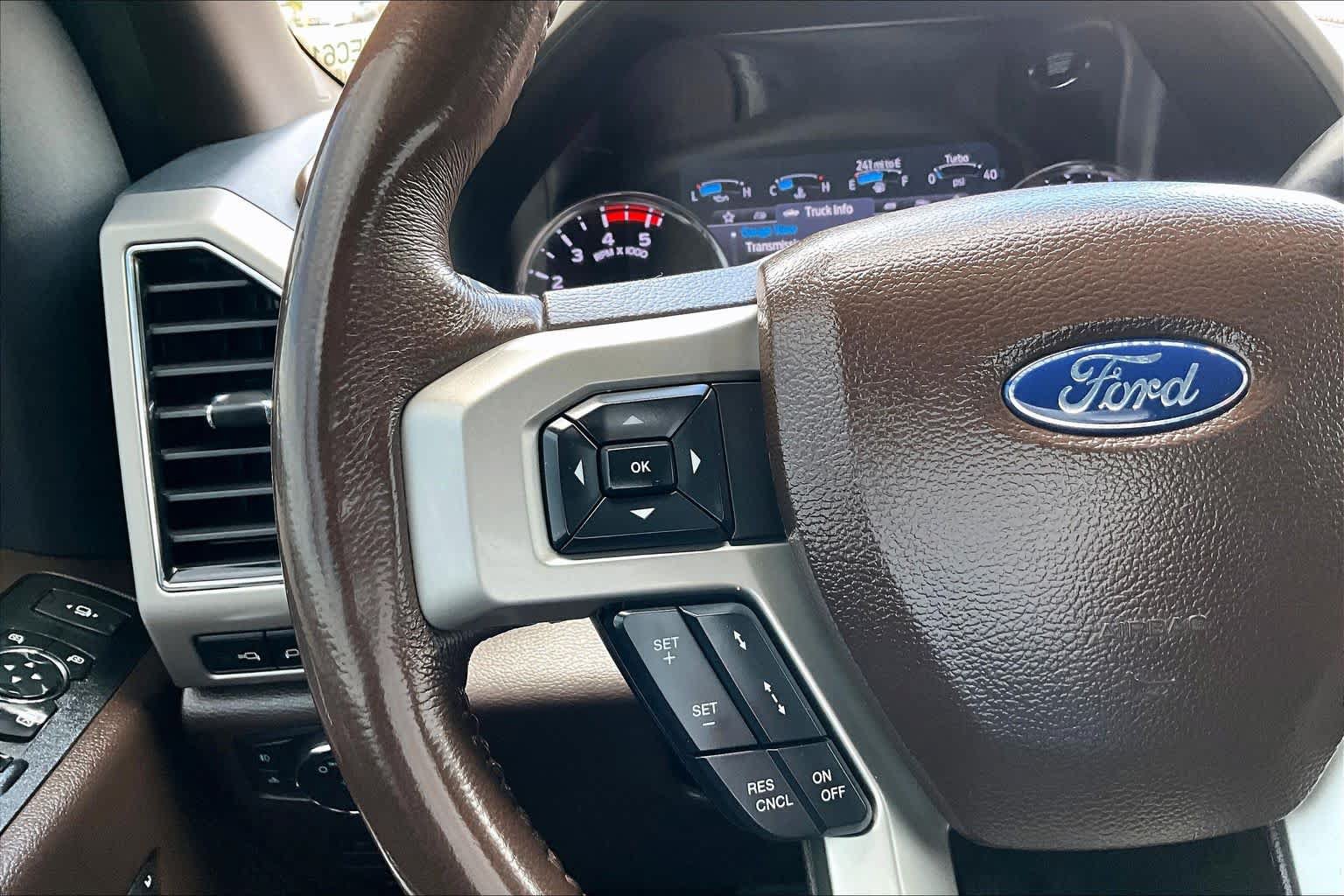 Used 2022 Ford F250 King Ranch w/ King Ranch Ultimate Package AWD/4WD image 21