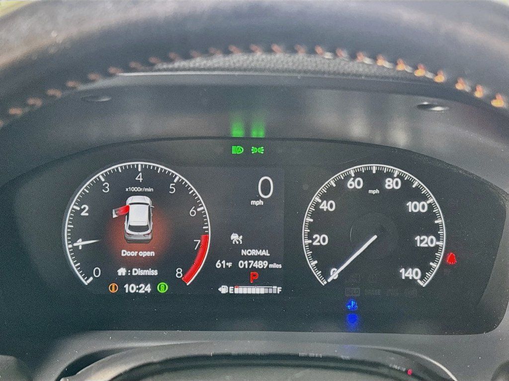 Used 2025 Honda HR-V Sport image 14