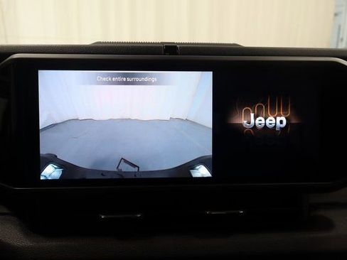 New 2025 Jeep Gladiator Sport image 20