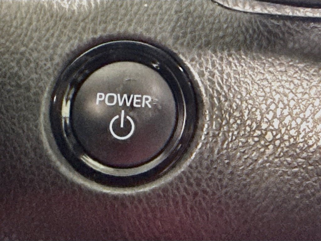 Used 2025 Toyota Camry XLE FWD image 20