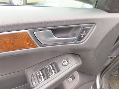Used 2015 Audi Q5 2.0T Premium image 10