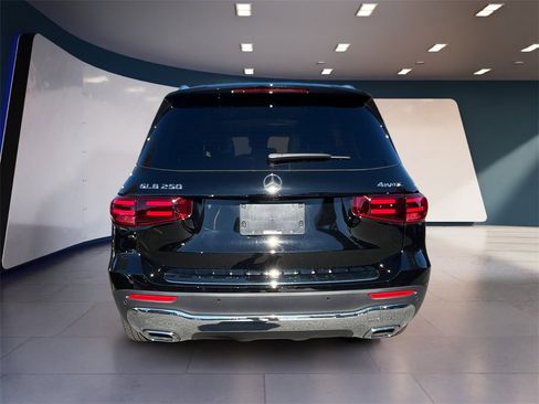 Certified 2025 Mercedes-Benz GLB 250 GLB 250 image 4