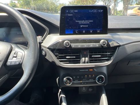 Used 2025 Ford Escape Active FWD image 16