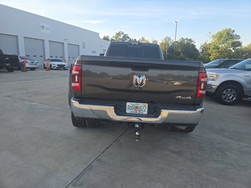 Used 2024 RAM 3500 Tradesman w/ Chrome Appearance Group AWD/4WD image 12