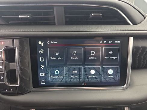 Used 2024 GMC Yukon Denali image 35