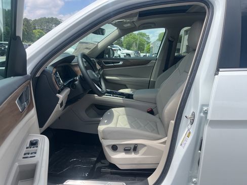 New 2026 Volkswagen Atlas SE FWD image 22