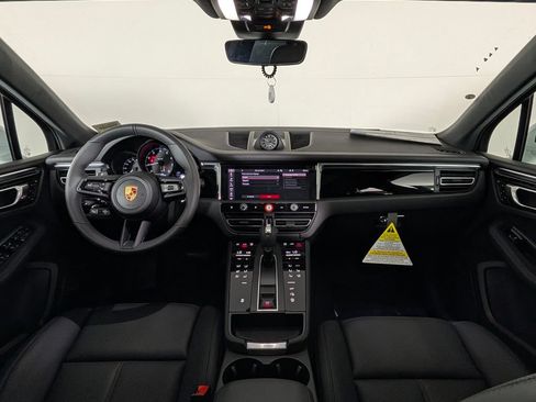 New 2026 Porsche Macan AWD/4WD image 20