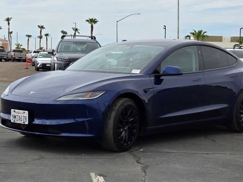 Used 2024 Tesla Model 3 Standard Range RWD image 8