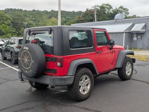 Used 2016 Jeep Wrangler Sport w/ Quick Order Package 24S AWD/4WD image 2