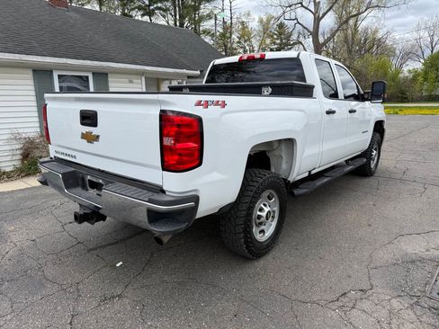 Used 2019 Chevrolet Silverado 2500 W/T AWD/4WD image 3