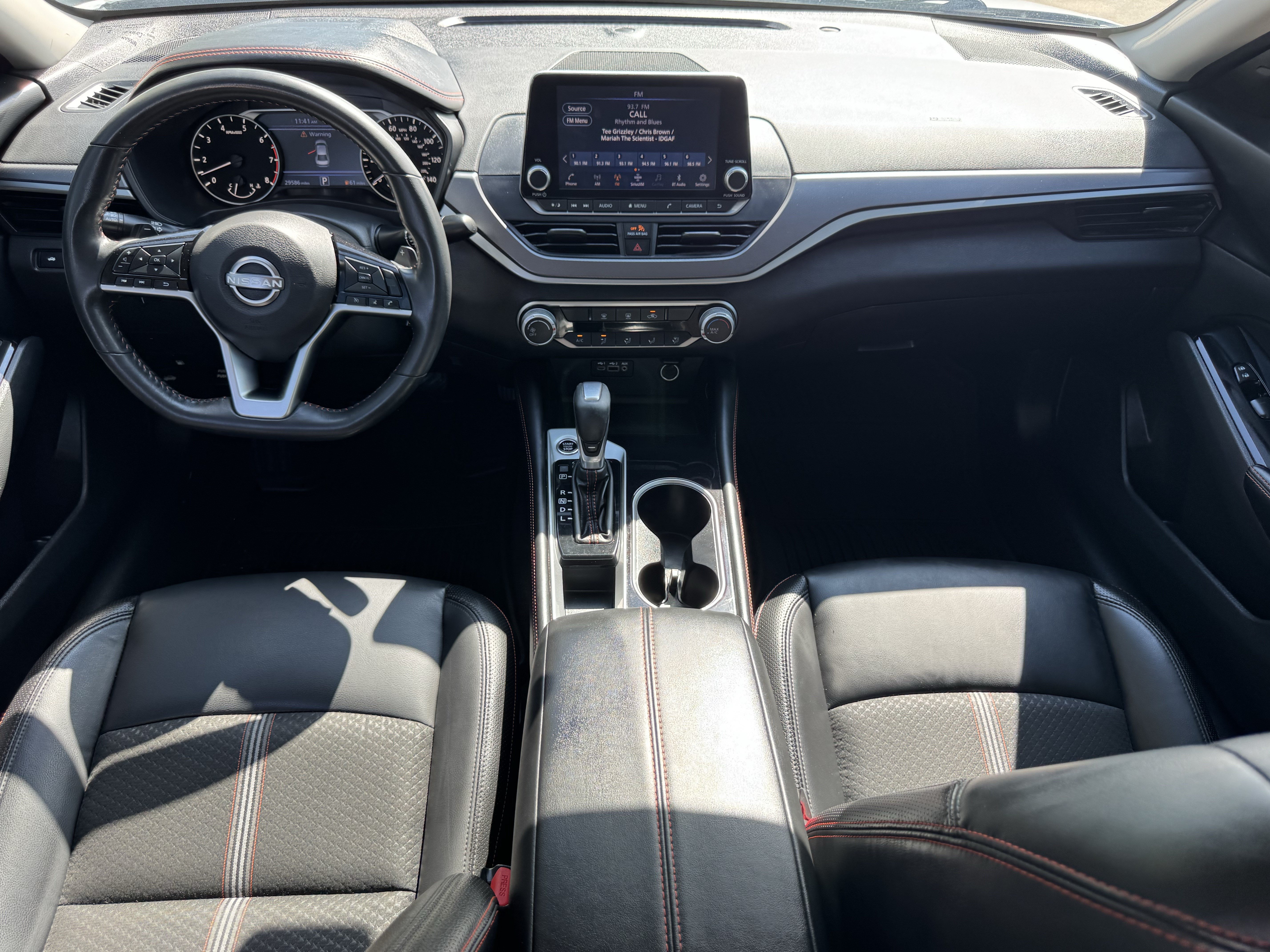Used 2024 Nissan Altima 2.5 SR FWD image 9