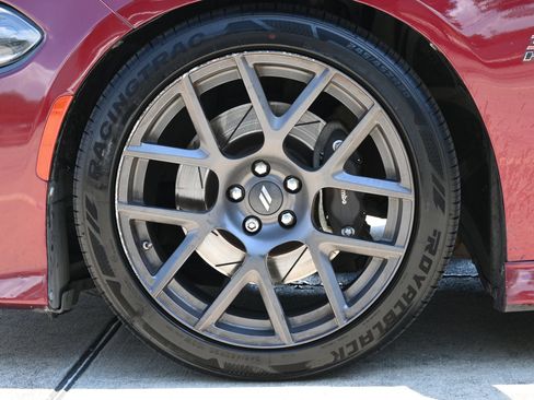 Used 2019 Dodge Charger Scat Pack w/ Plus Group RWD image 28