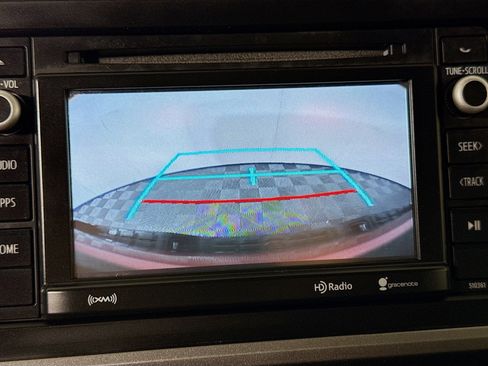 Used 2019 Toyota Tacoma SR5 RWD image 19