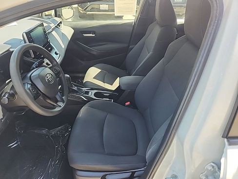 Used 2020 Toyota Corolla LE w/ Carpet Mat Package (TMS) FWD image 10