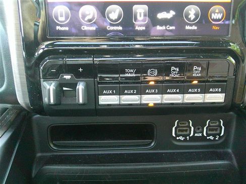 Used 2020 RAM 3500 Limited AWD/4WD image 14
