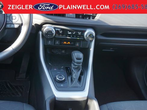 Used 2024 Toyota RAV4 XLE w/ Convenience Package AWD/4WD image 16