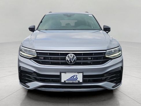 Used 2022 Volkswagen Tiguan SE R-Line AWD/4WD image 3