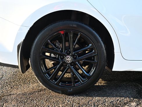 Used 2025 Toyota Camry SE AWD (Natl) image 54