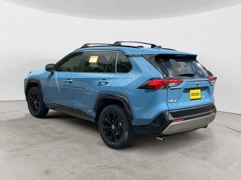 Used 2024 Toyota RAV4 SE w/ Convenience Package AWD/4WD image 3
